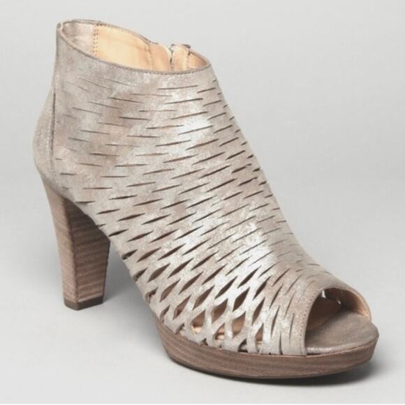PAUL GREEN | Tacey Metallic Perforated Leather
Peep Toe Ankle Booties | 6 (3.5) - Picture 1 of 12